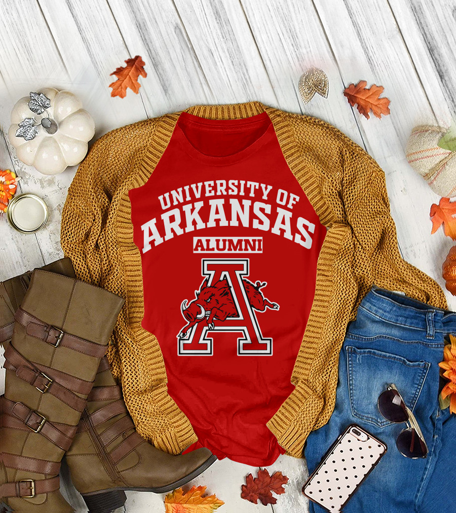 UNIVERSITY OF ARKANSAS ALUMNI Razorback T-Shirt