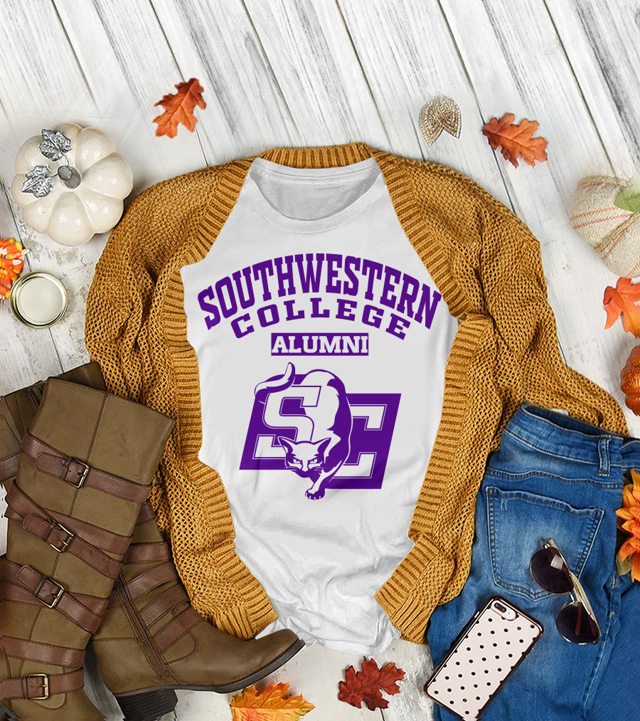 Southwestern College Alumni SC Logo with Cougar T-Shirt