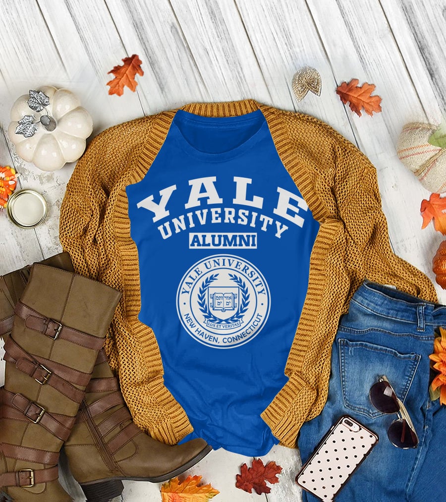 Yale University Alumni Seal New Haven Connecticut Lux Et Veritas T-Shirt
