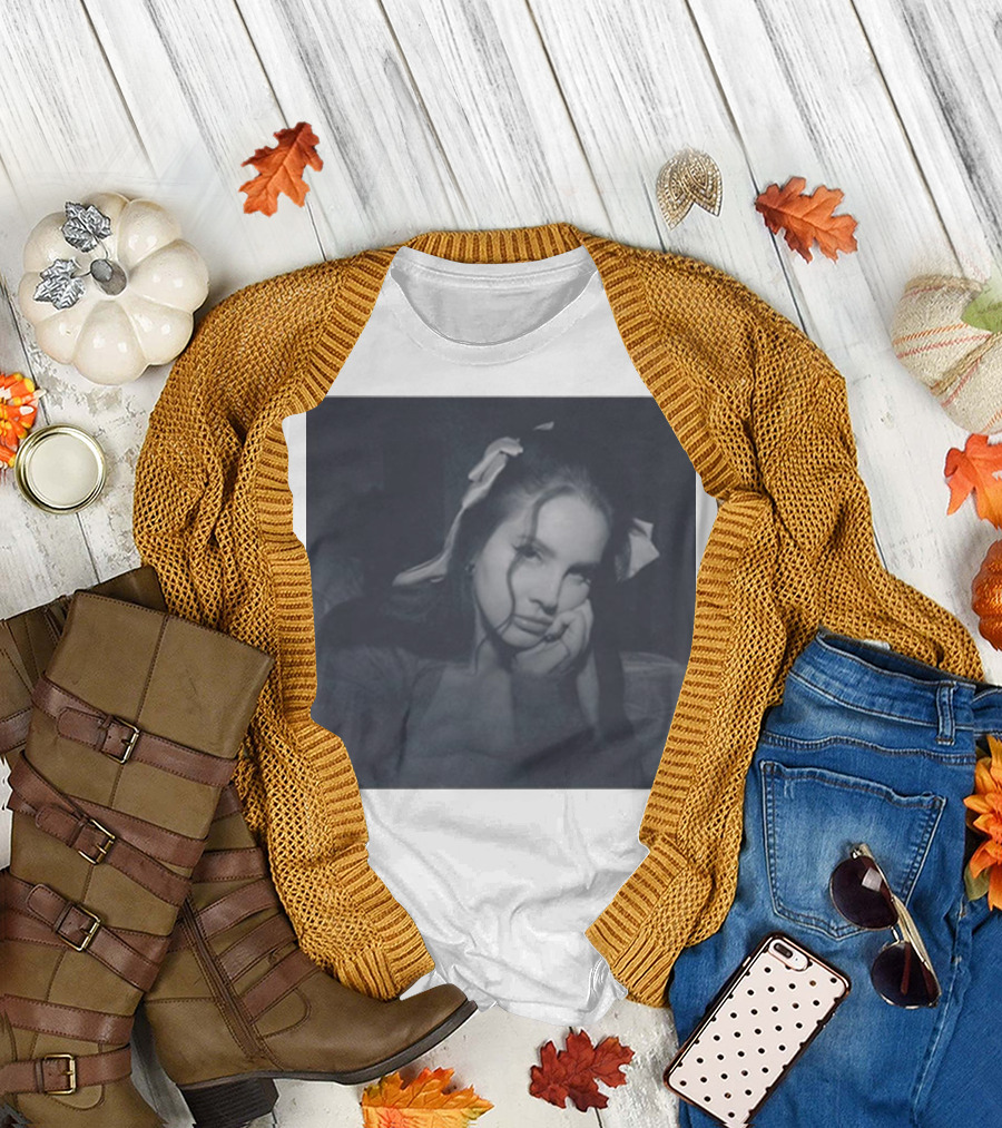 Lana Del Rey Under Ocean Blvd Black and White Portrait Merch T-Shirt