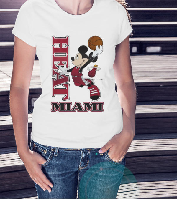 Mickey Mouse Miami Heat NBA Basketball Jumping Dunk T-Shirt