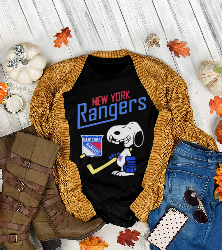 New York Rangers Snoopy Hockey Player T-Shirt
