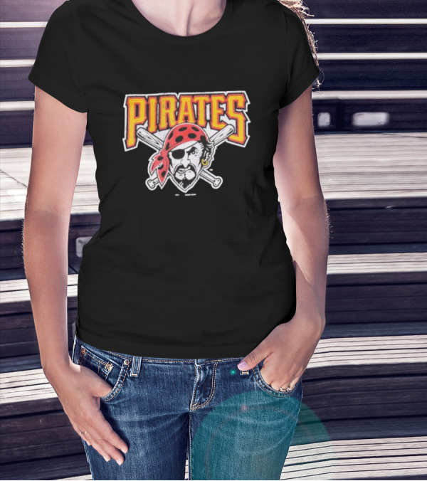 Pittsburgh Pirates Youth Distressed Vintage Crossed Bats T-Shirt