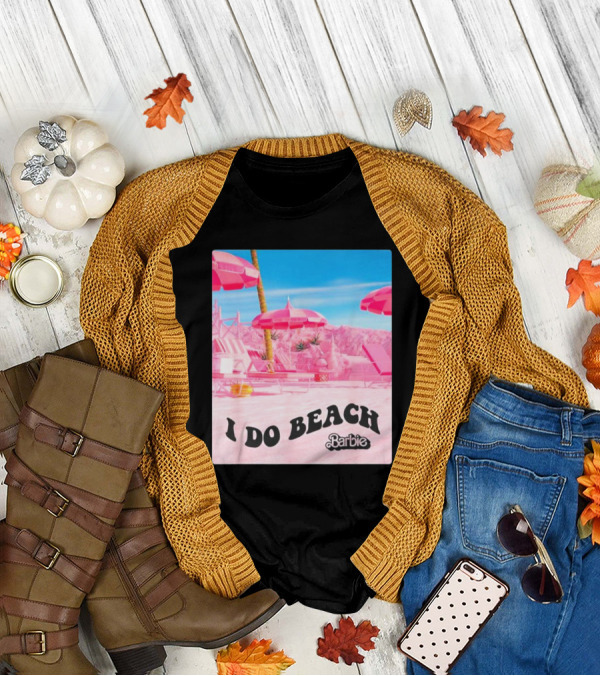 Barbie I Do Beach Movie Pink Umbrella Paradise Scene T-Shirt