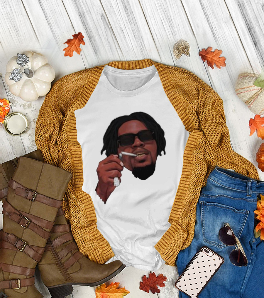 sneh Queen Bee Smoking T-Shirt
