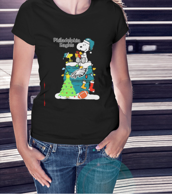 Philadelphia Eagles Christmas Snoopy With Woodstock And Football T-Shirt