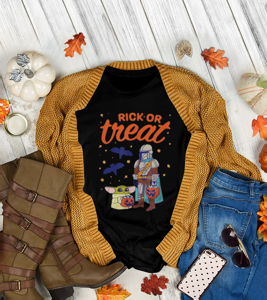 Rick or Treat The Mandalorian and Grogu Halloween Pumpkin Buckets with Bats and Stars T-Shirt