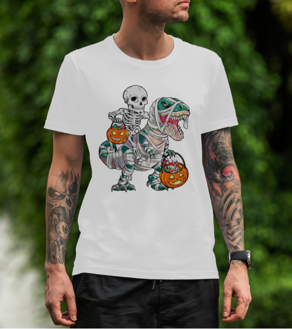 Spooky Saurus Rex Skeleton With Halloween Pumpkin Duo T-Shirt