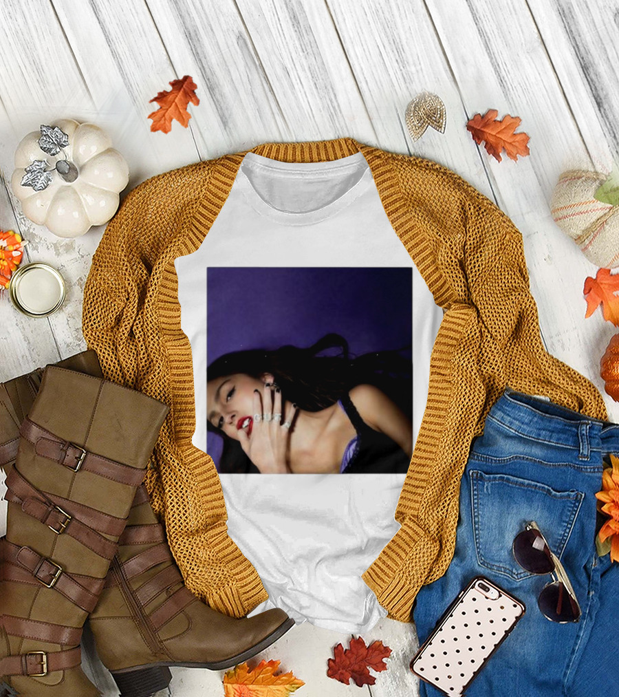 Olivia Rodrigo Guts Album Cover Image Purple Background T-Shirt