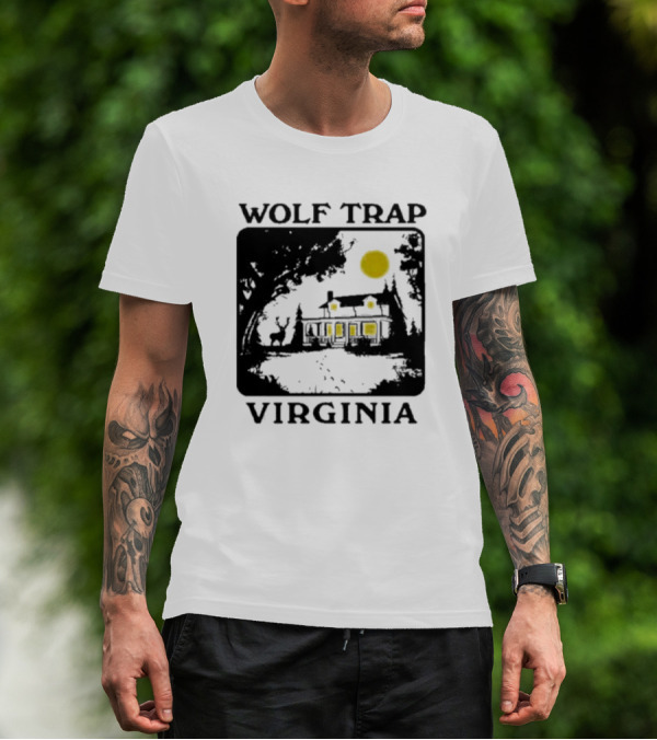 Wolf Trap Virginia Moonlit House Scene T-Shirt