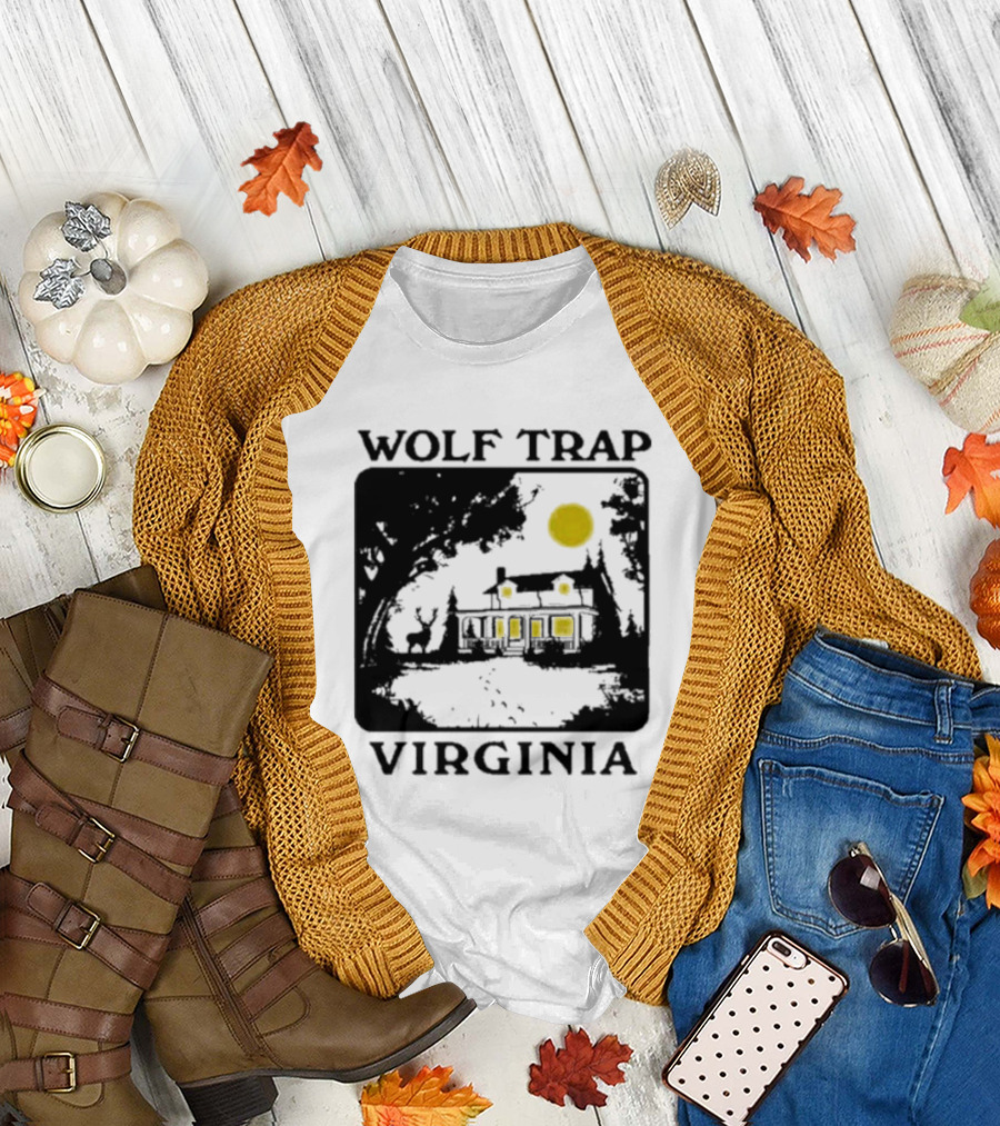 Wolf Trap Virginia Moonlit House Scene T-Shirt