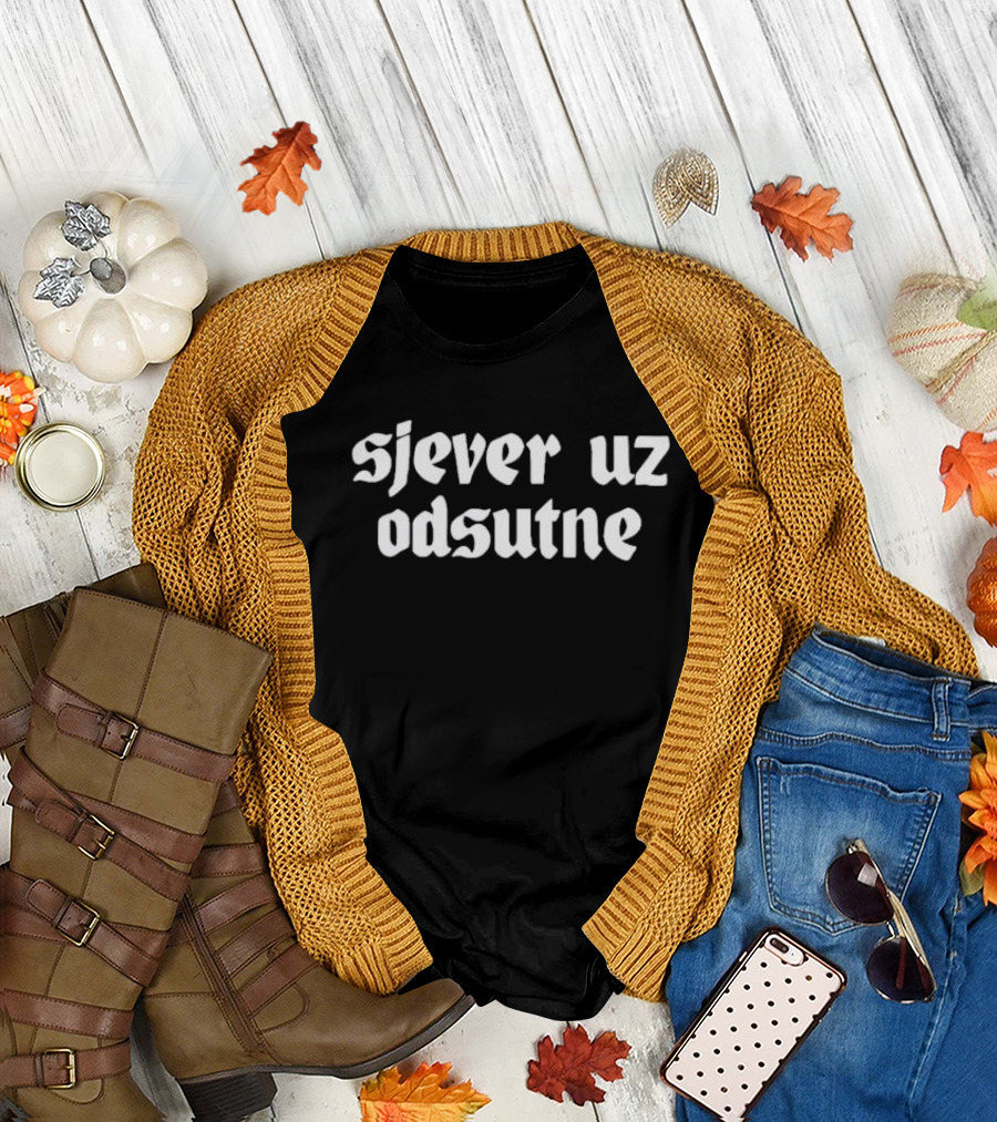 Sjever Uz Odsutne Bold Gothic Lettering T-Shirt