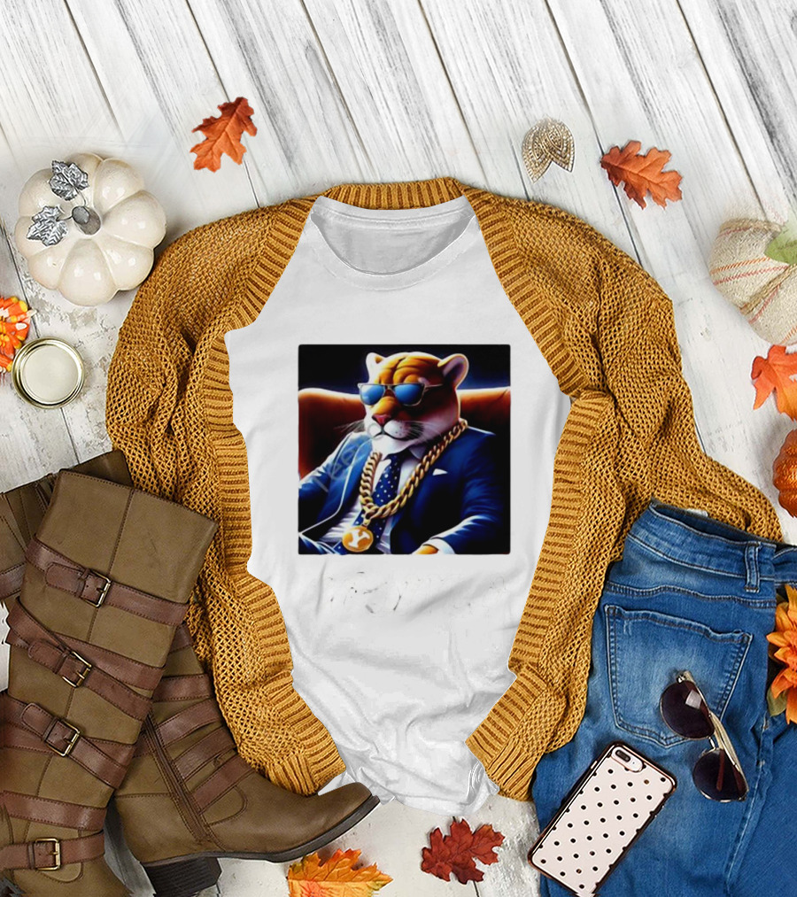 Jaylassoku Cosmo The Cougar in Sunglasses and Gold Chain T-Shirt