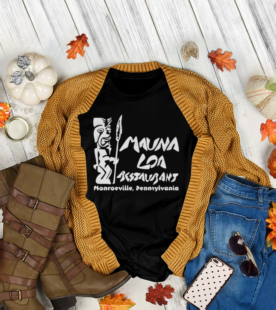 Mauna Loa Restaurants Monroeville Pennsylvania Tiki Statue T-Shirt