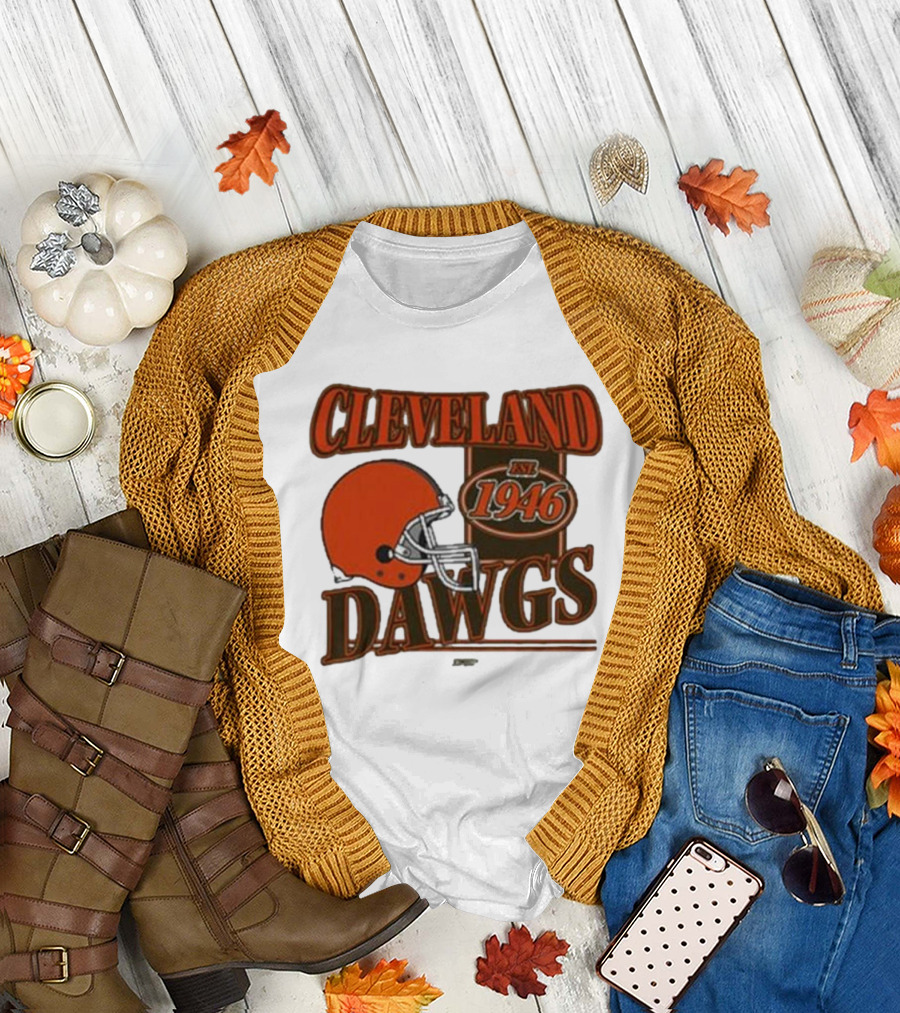 Cleveland Dawgs Est 1946 Football Helmet T-Shirt