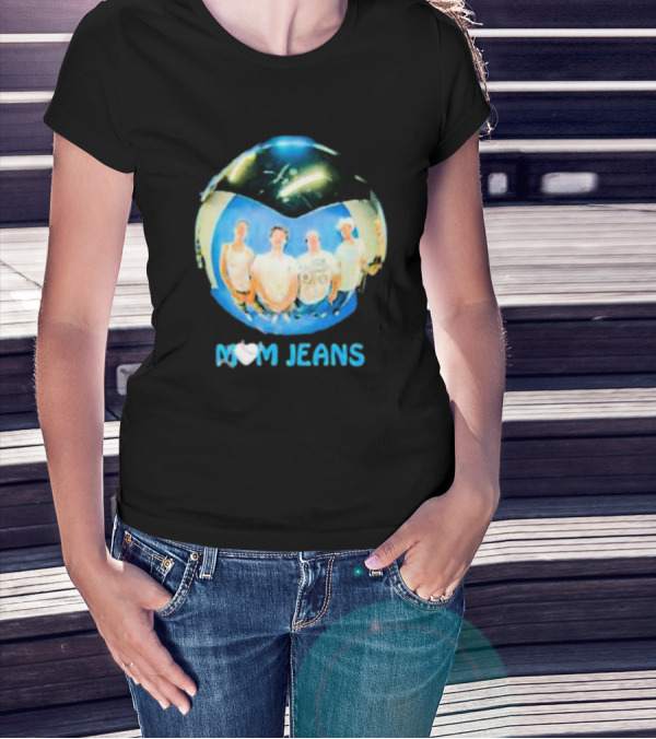 Mom Jeans Band Fisheye Group Photo Orb T-Shirt