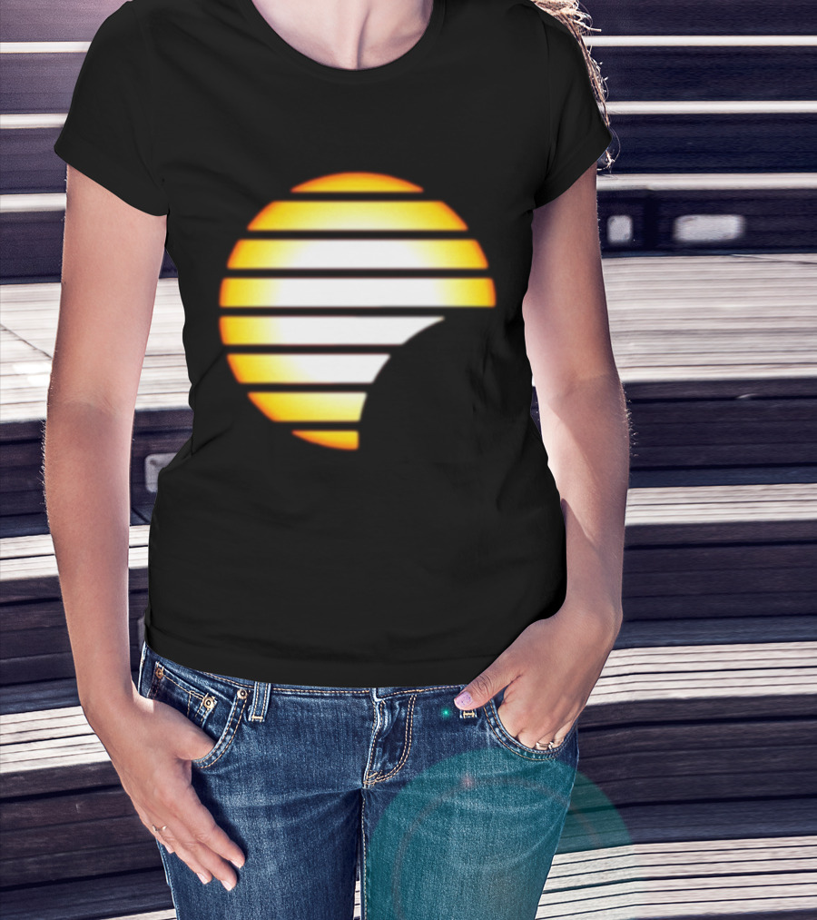 Quality Magna Cartel Sun Logo Magna Carta Magna Carta Cartel Sunset Stripes Circular T-Shirt