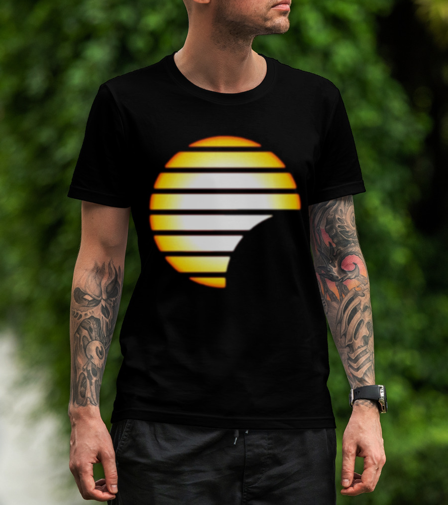Quality Magna Cartel Sun Logo Magna Carta Magna Carta Cartel Sunset Stripes Circular T-Shirt