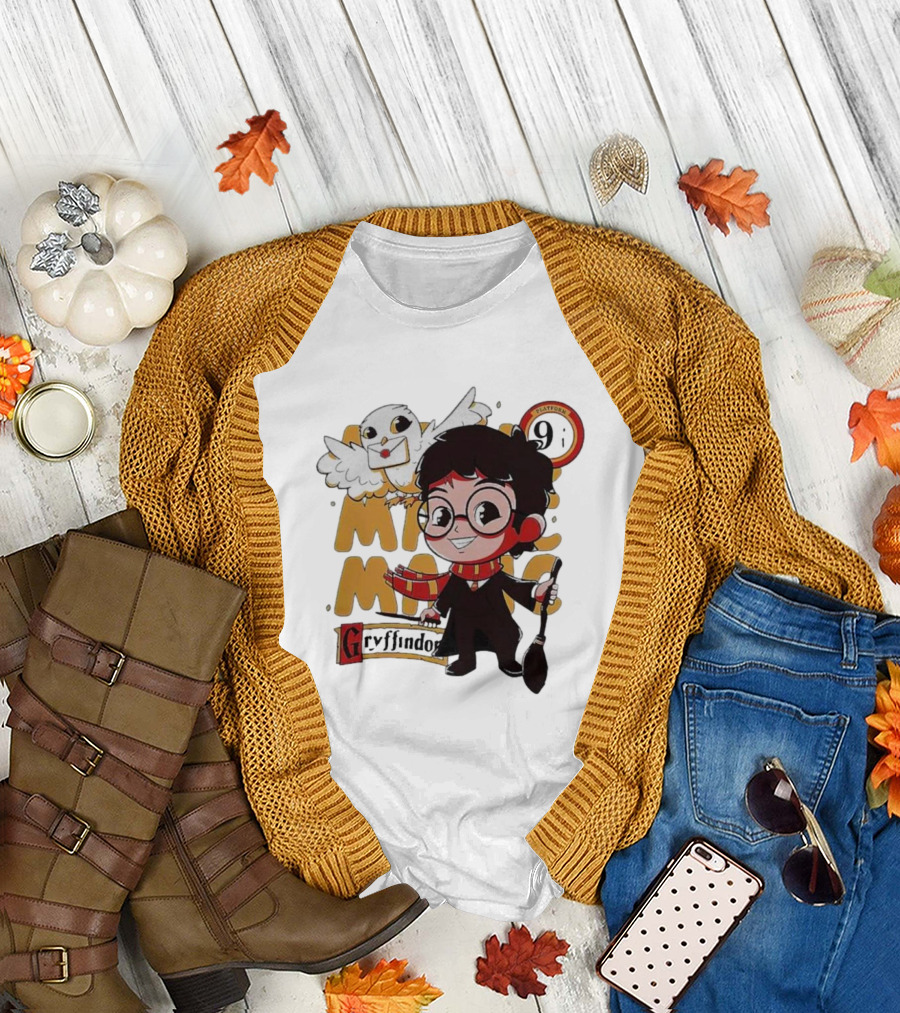 Quality Magic Boy Gryffindor Platform 9¾ Owl Wizard T-Shirt