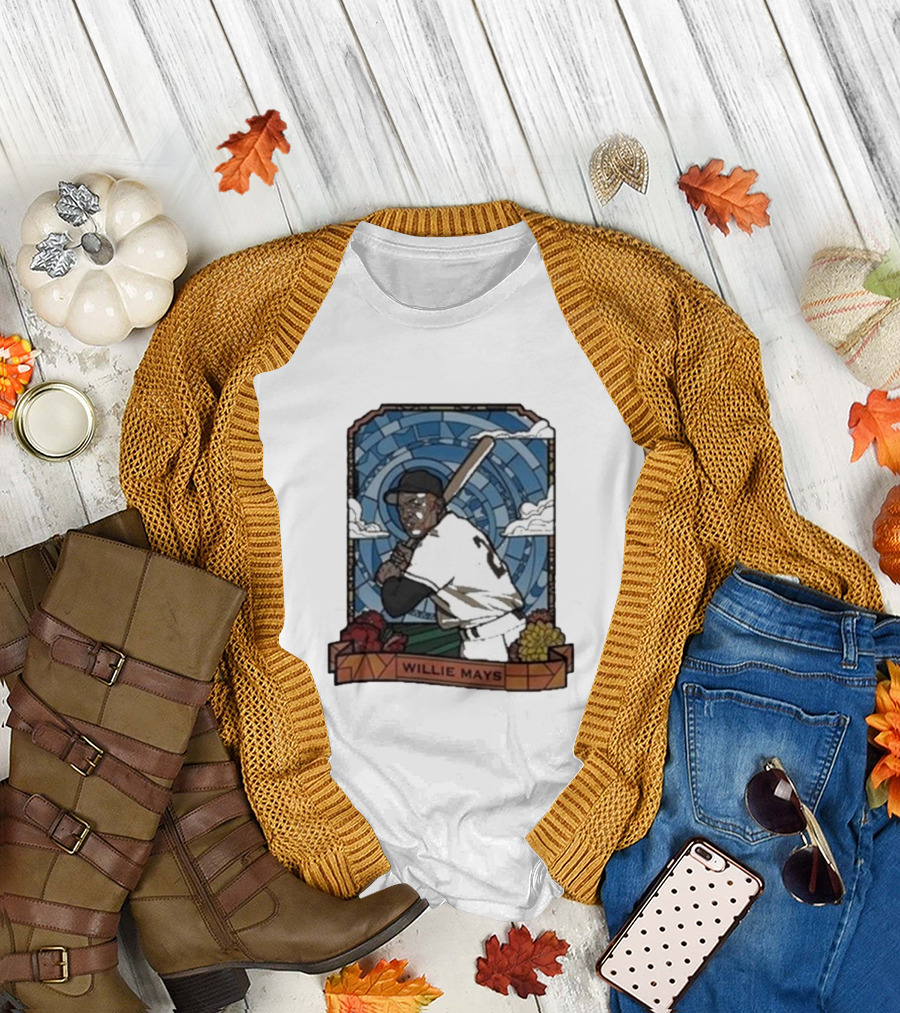 Willie Mays Giants Baseball Player With Bat And Clouds T-Shirt