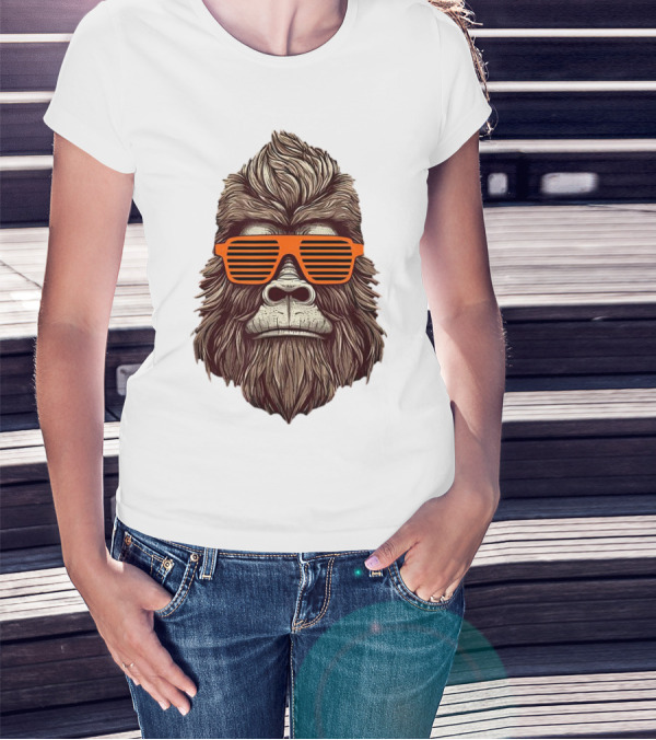 Bigfoot Birthday Boy Cool Striped Sunglasses Animal Party T-Shirt