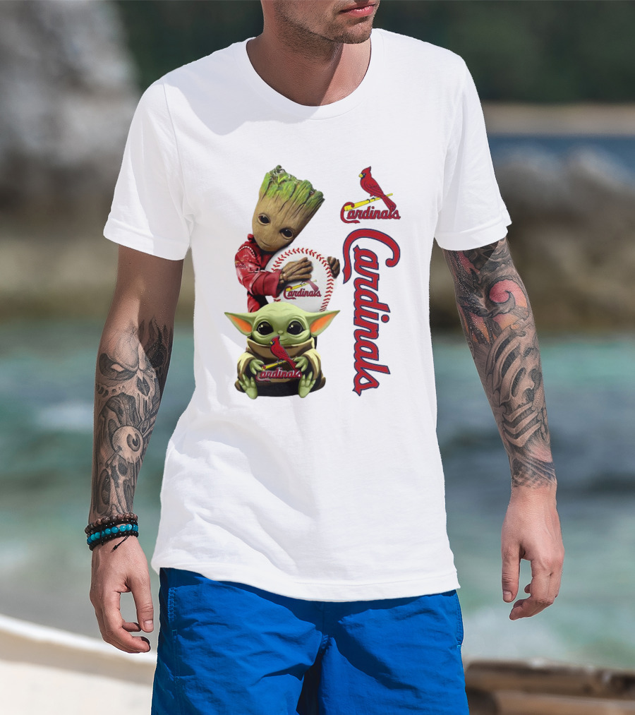 Baby Groot And Baby Yoda Hugging St. Louis Cardinals Baseball T-Shirt