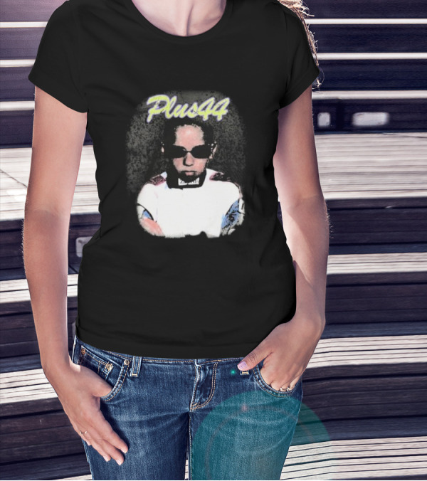 Lewis Hamilton Plus 44 Vintage Style Portrait T-Shirt