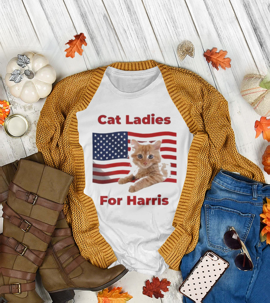 Cat Ladies For Harris Cute Cat America Flag Voting Power Women T-Shirt
