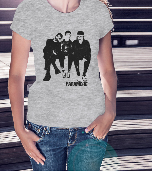 Paramore Music Group Photo Boyfriend Fit Girls T-Shirt