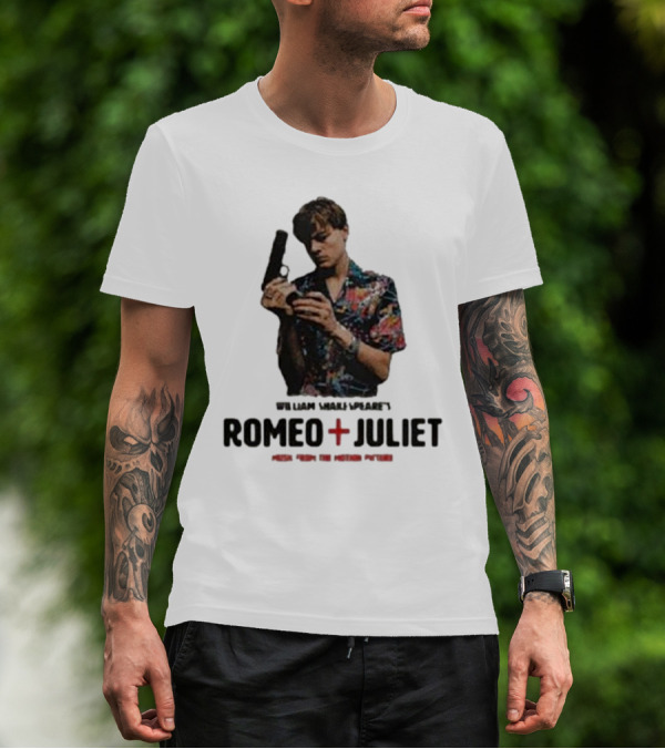 Romeo + Juliet 9Mm 13 Dagger T-Shirt