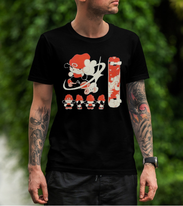 Hip Hop Dog Bryson McBee Roller Skating Skateboard Red Hat T-Shirt