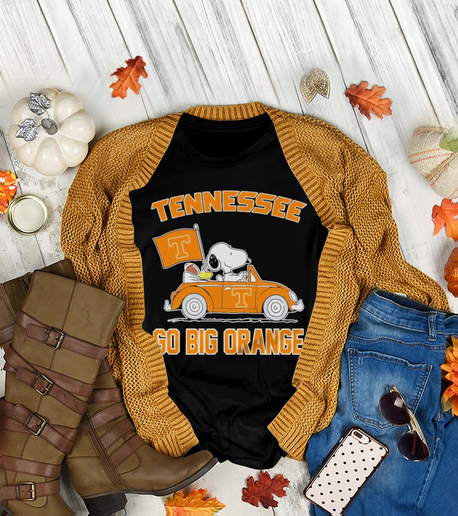 Tennessee Volunteers Snoopy Woodstock Car Go Big Orange T-Shirt