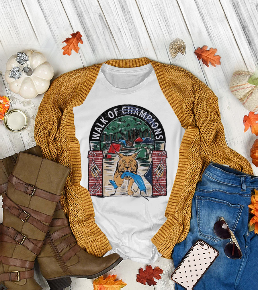 Walk of Champions Kentucky Wildcats Camping Scene T-Shirt