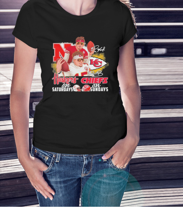 Friends Raiola Mahomes Huskers Saturdays Chiefs Sundays Signatures T-Shirt