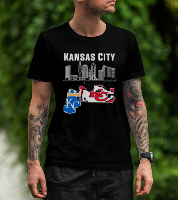 Kansas City Skyline KC Chiefs Royals Map T-Shirt