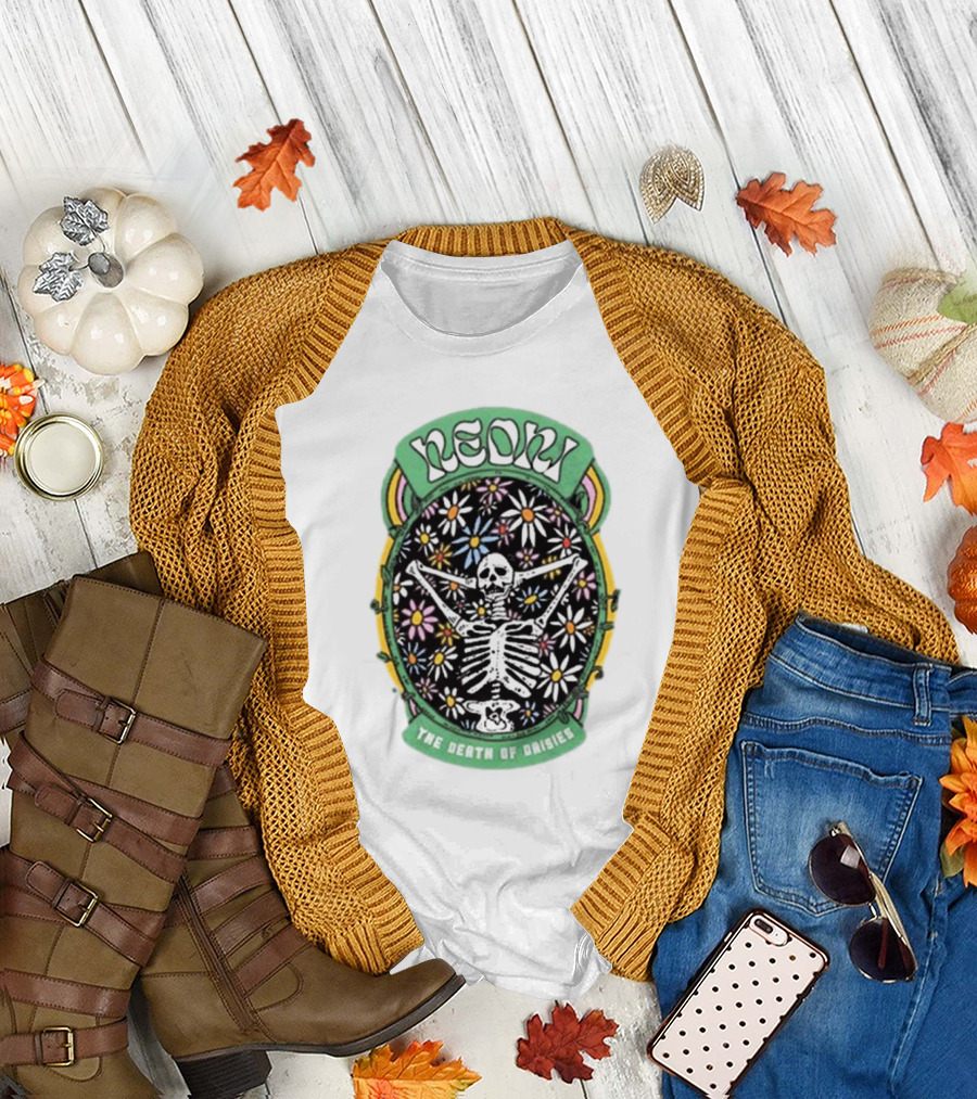 Neoni Skeleton Surrounded by Daisies - The Death Of Daisies T-Shirt