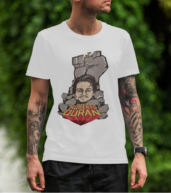 Roberto Duran Fist Breaking Through Vintage Boxing T-Shirt