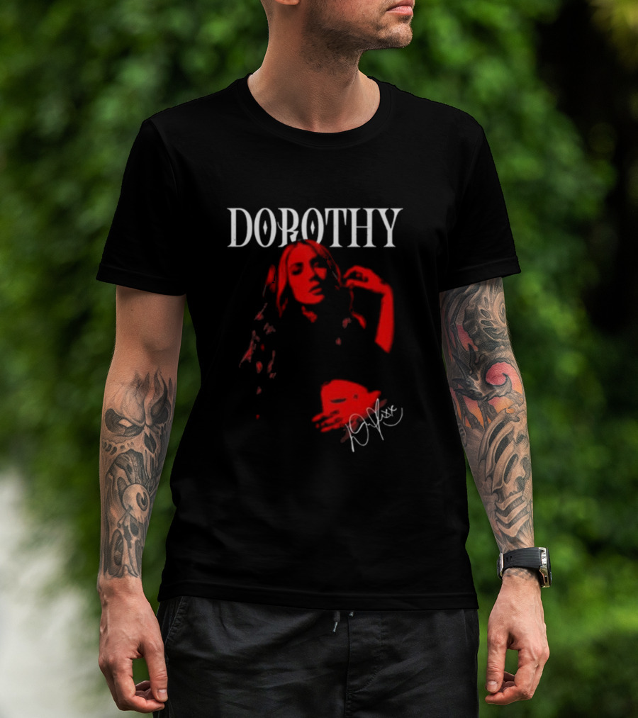 Dorothy Red Portrait Signature T-Shirt