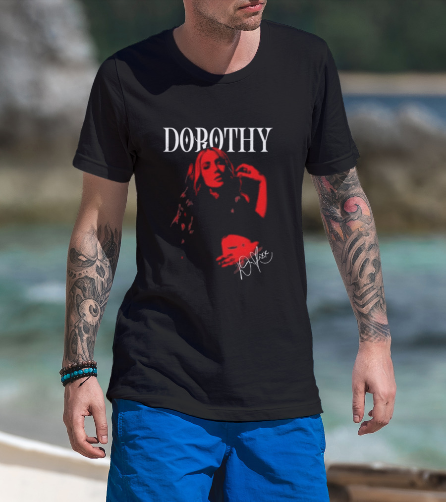 Dorothy Red Portrait Signature T-Shirt