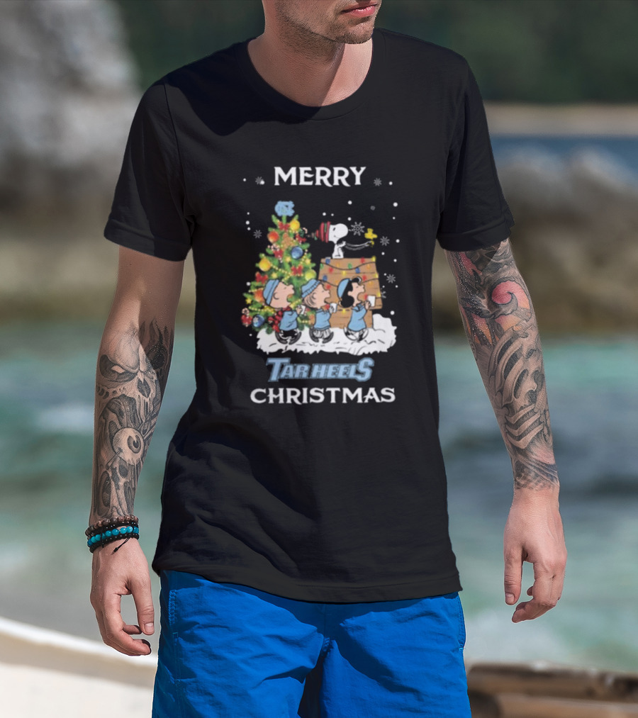 Merry Christmas North Carolina Tar Heels Snoopy And Friends T-Shirt