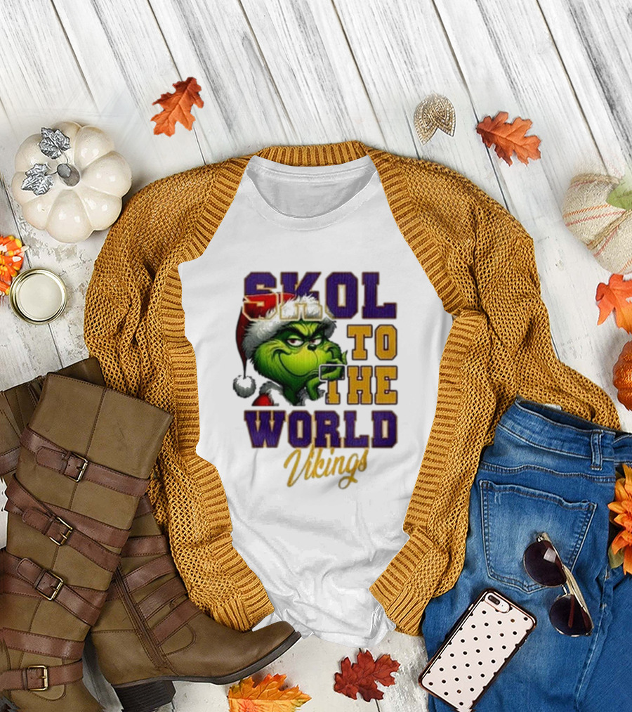 Minnesota Vikings Christmas The Grinch Skol to the World T-Shirt