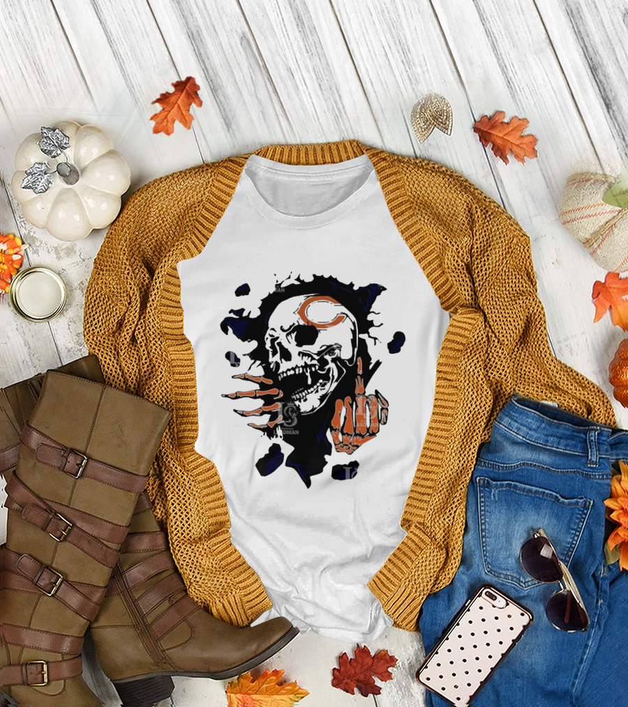 Chicago Bears Skull Middle Finger Logo T-Shirt