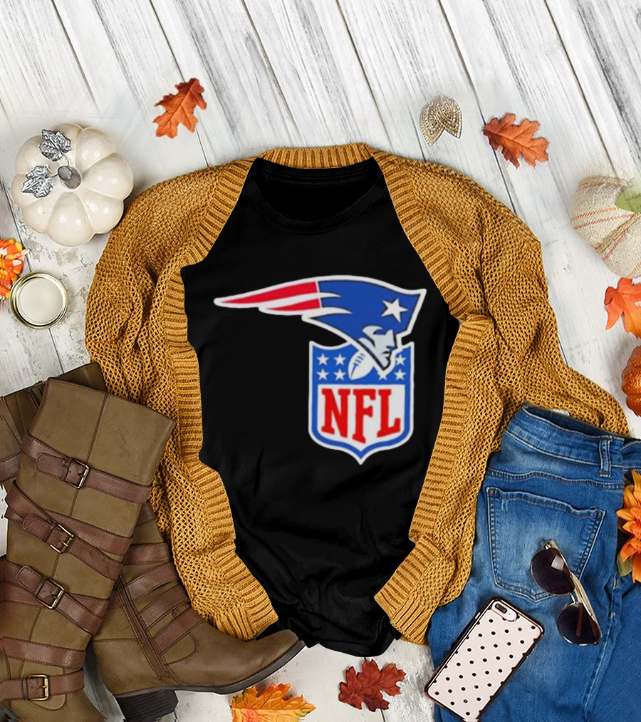 New England Patriots NFL Iconic Logo Fusion T-Shirt