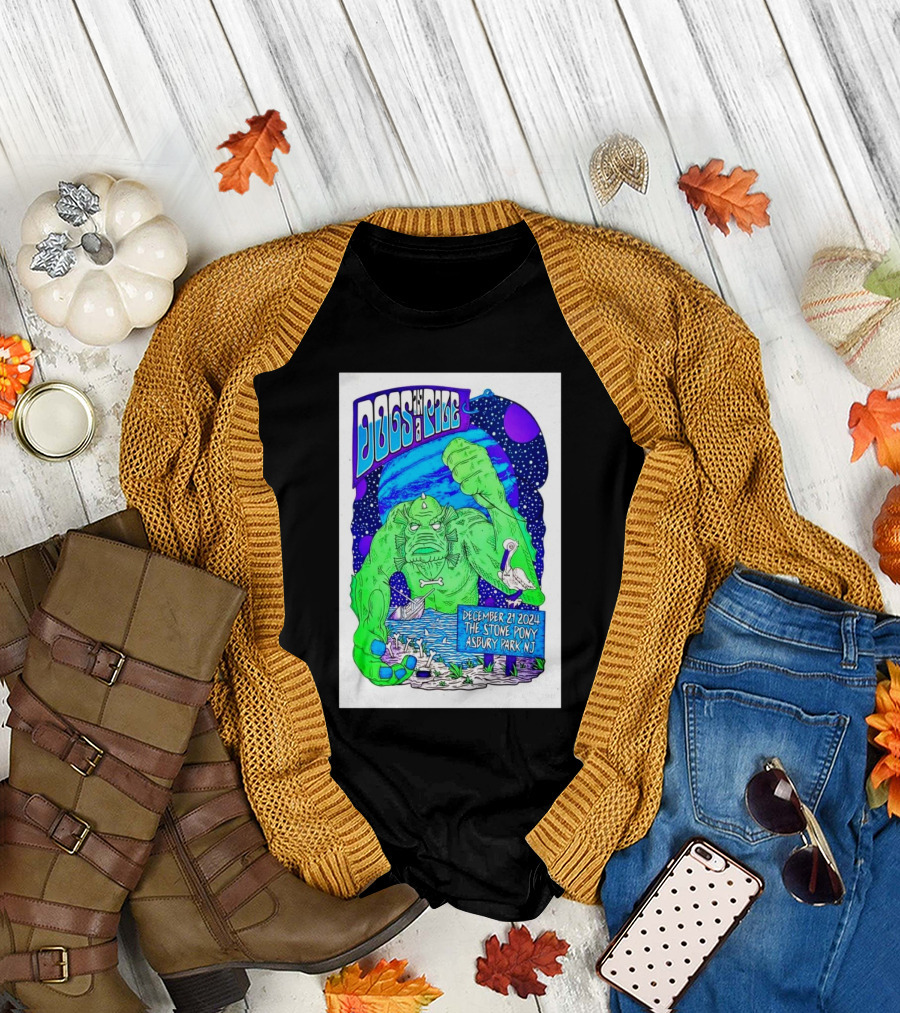 Dogs In A Pile December 21 2024 The Stone Pony Asbury Park NJ Monster and Cosmic Wave Scene T-Shirt