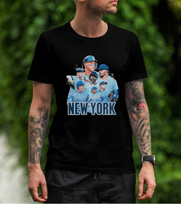 New York Yankees MLB Players Series Signatures Team Portrait T-Shirt