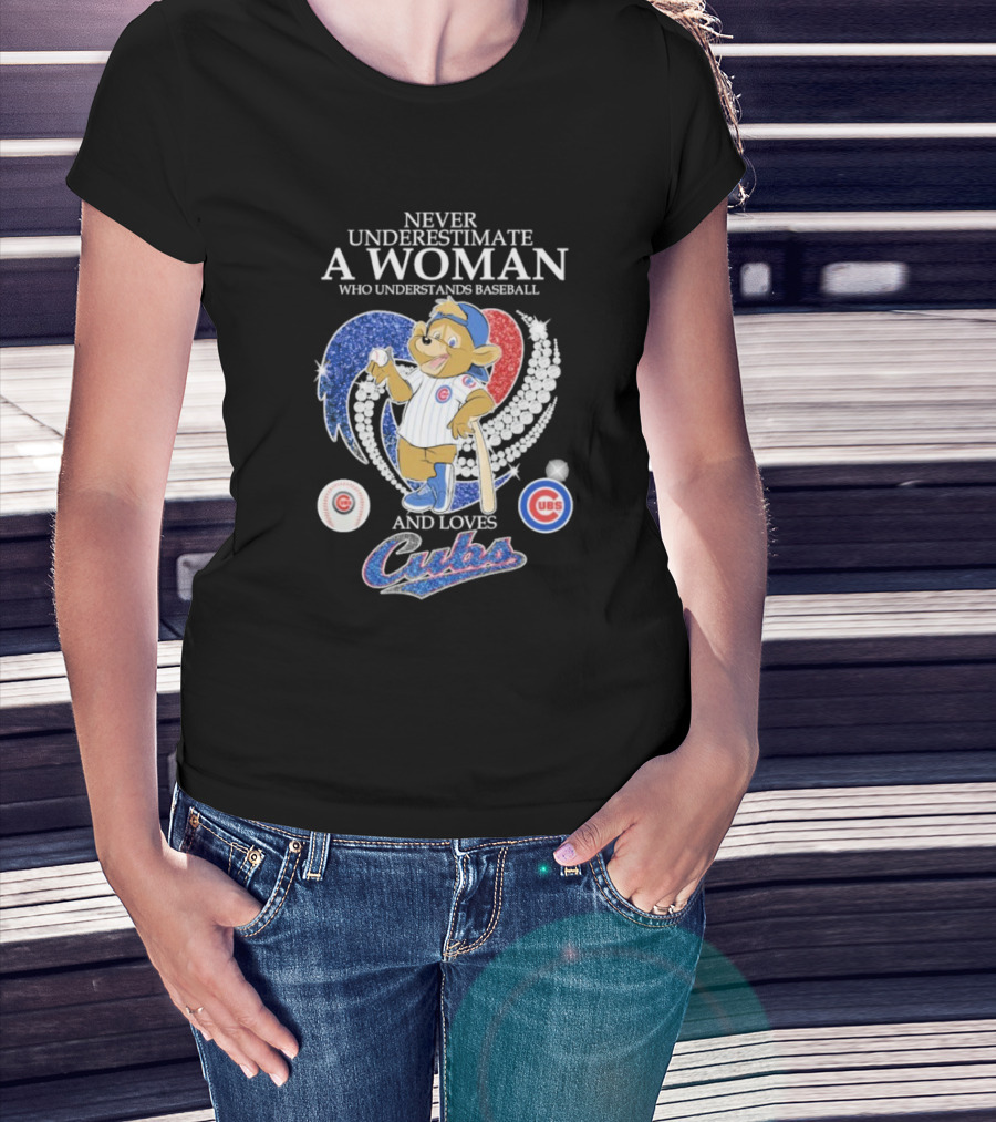Never Underestimate A Woman Who Understands Baseball And Loves Cubs Chicago Mascot Clark Diamond Heart T-Shirt
