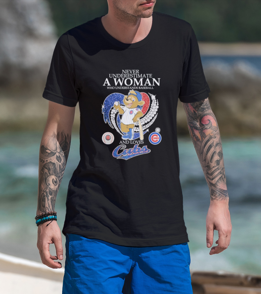 Never Underestimate A Woman Who Understands Baseball And Loves Cubs Chicago Mascot Clark Diamond Heart T-Shirt