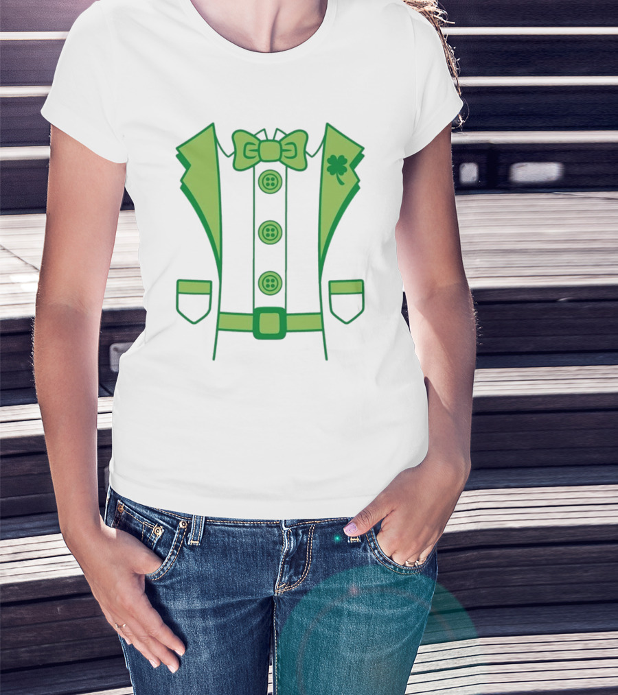 Leprechaun Suit With Bowtie And Shamrock St Patty’s Day T-Shirt