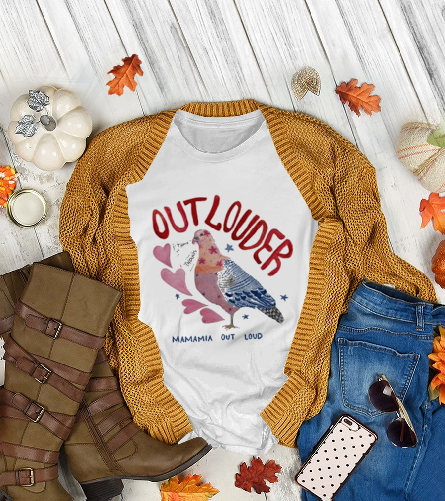 Mamamia Out Loud Outlouder Pigeon With Hearts And Stars T-Shirt