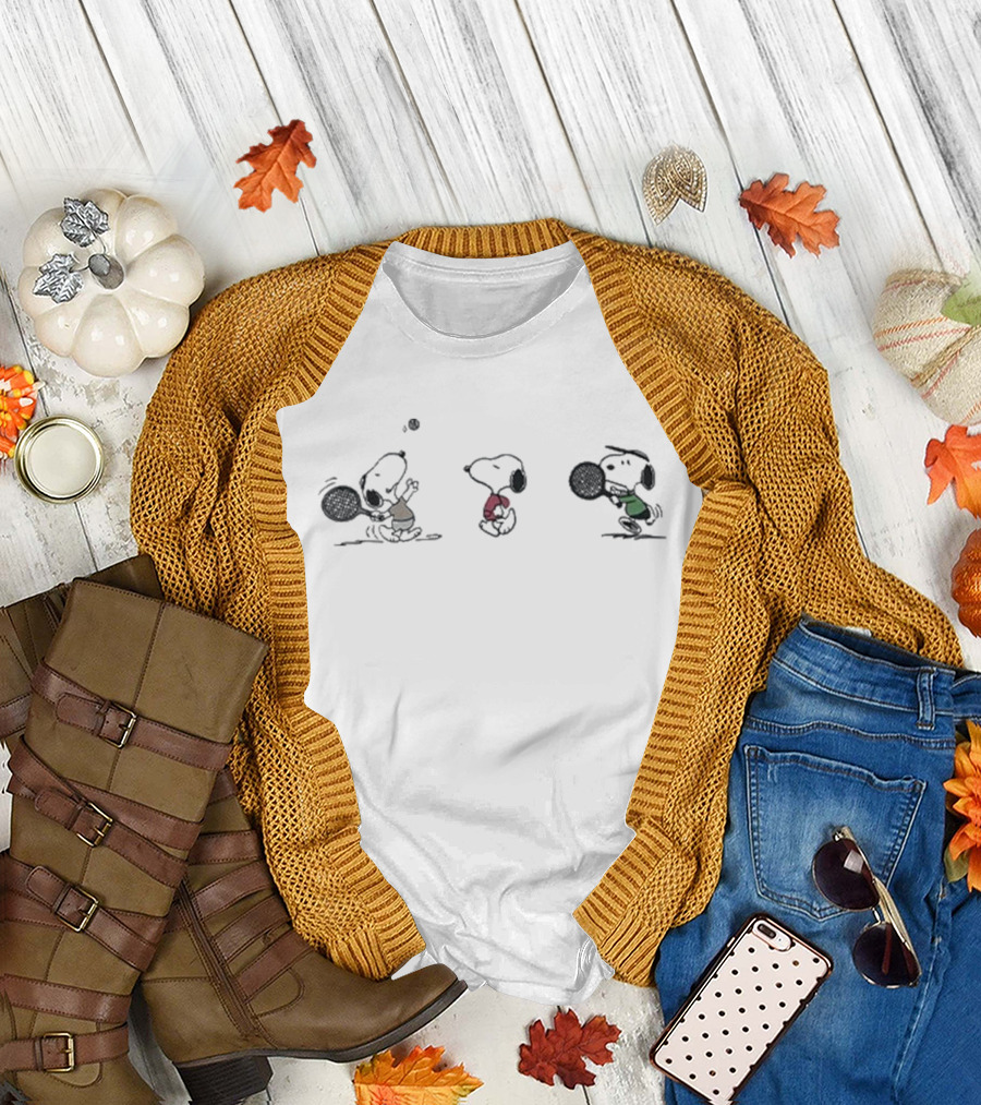 Peanuts Snoopy Tennis Trio Playing Vintage Style T-Shirt